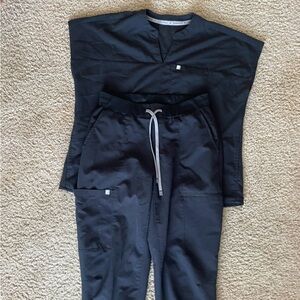 Fabletics Black scrub set